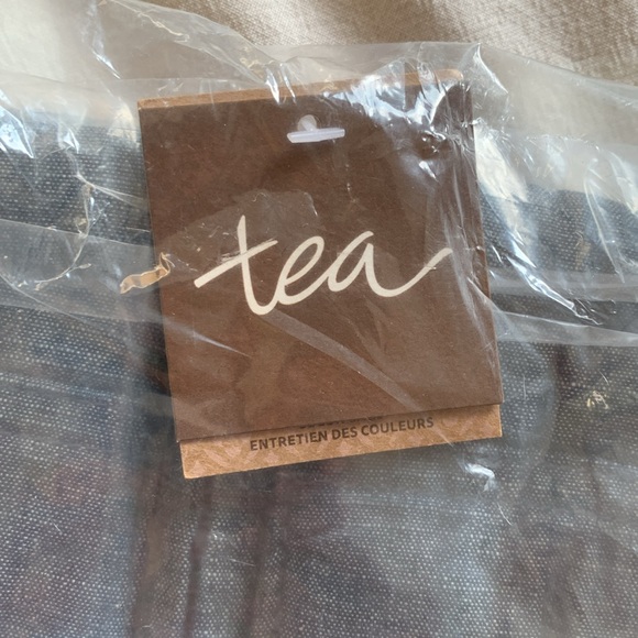 Tea collection chambray quilted vest size m 6/7 - Picture 5 of 6